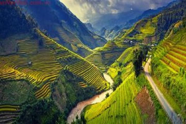 Hotspot Matrix: Biến Hoa hậu Ý Nhi lần đầu có phản thành cơ hội marketing đột phá